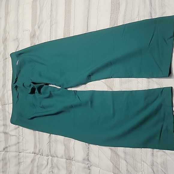 Figs scrub pants. Size Medium Tall M/T - Picture 4 of 6